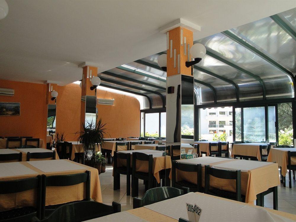 Hotel Danica Petrovac Kültér fotó