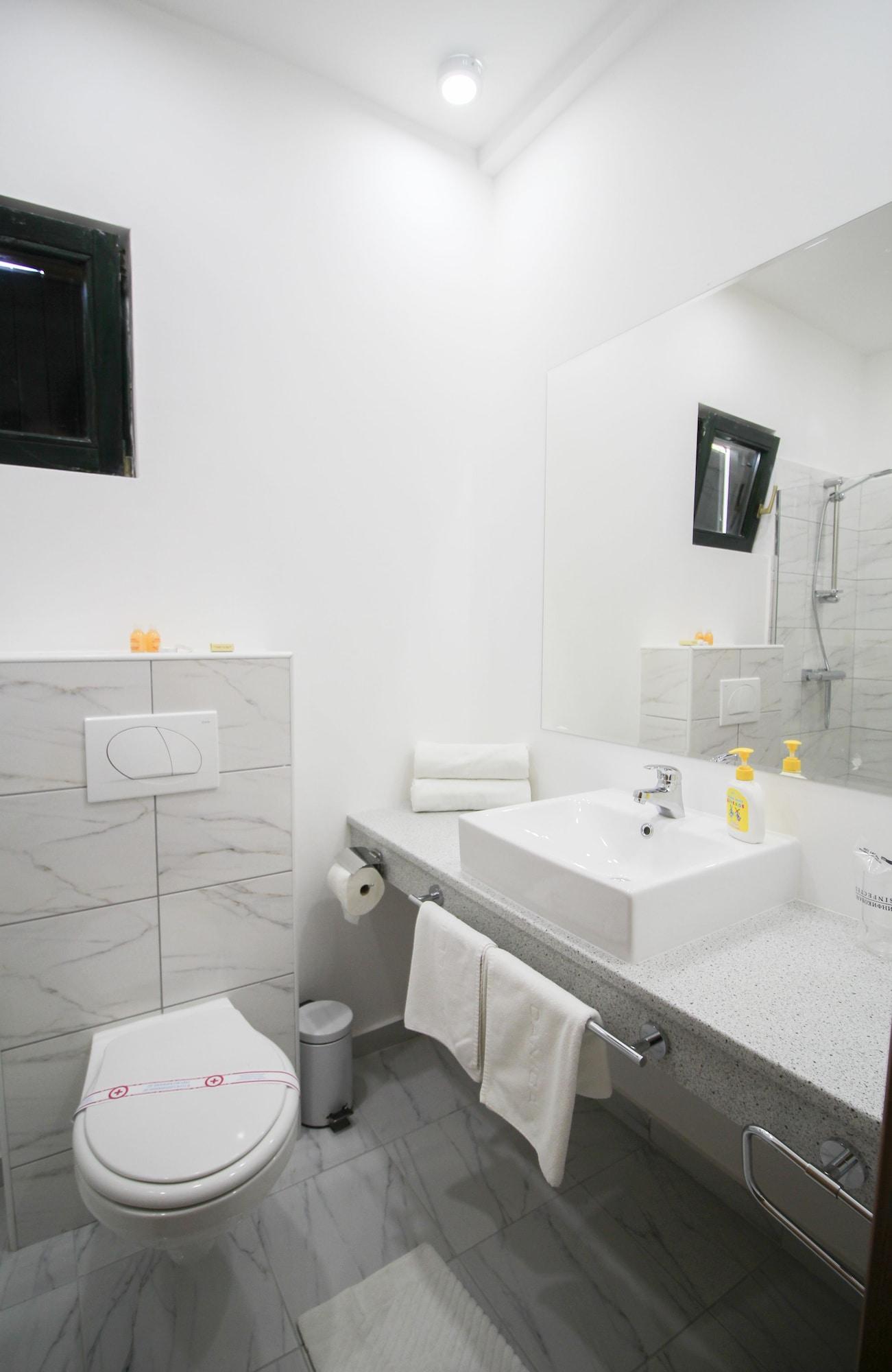 Hotel Danica Petrovac Kültér fotó