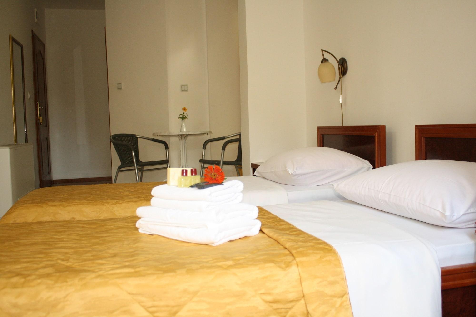 Hotel Danica Petrovac Kültér fotó