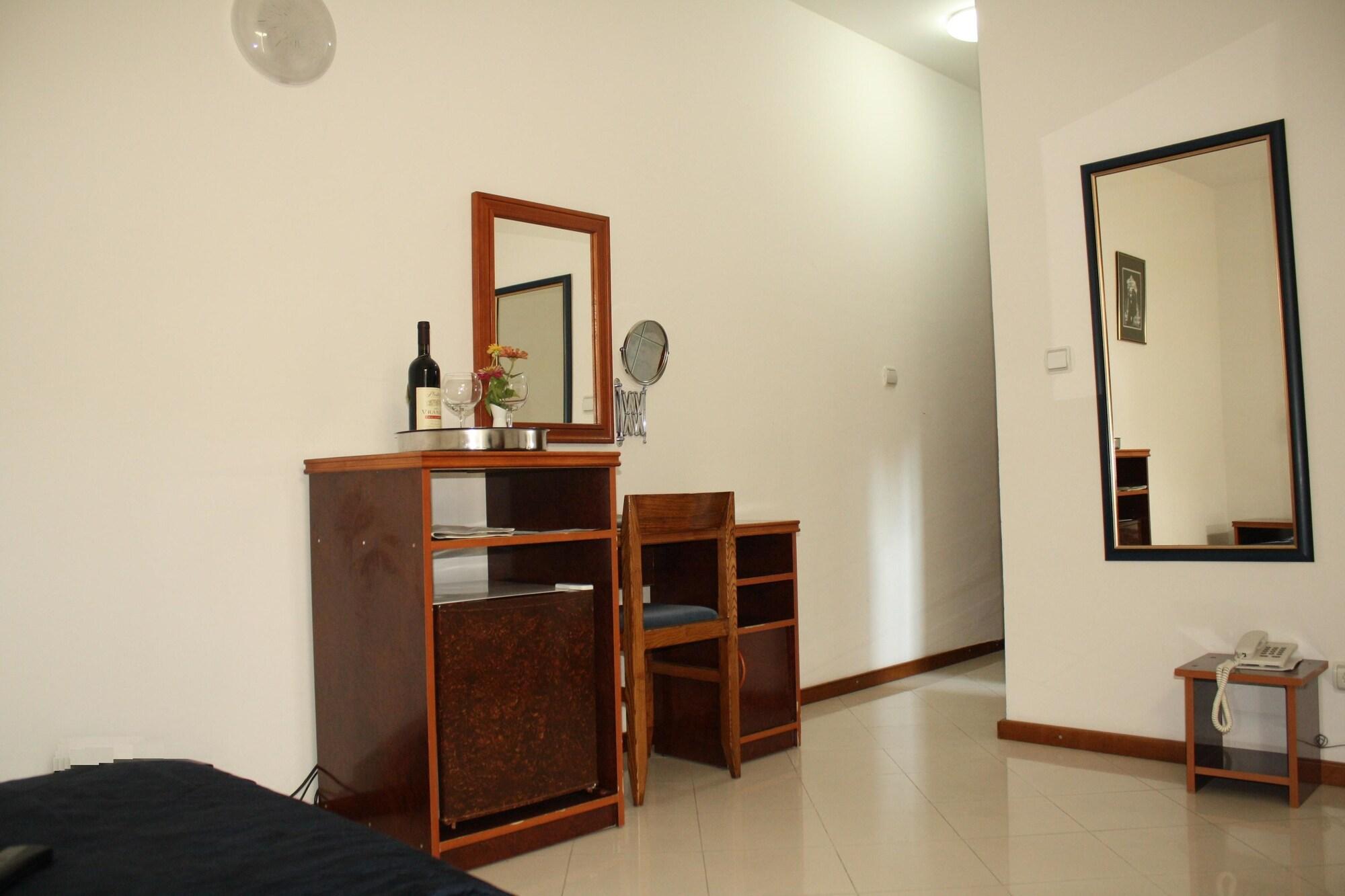Hotel Danica Petrovac Kültér fotó