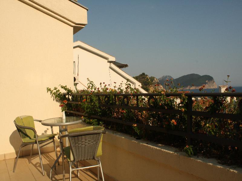 Hotel Danica Petrovac Kültér fotó