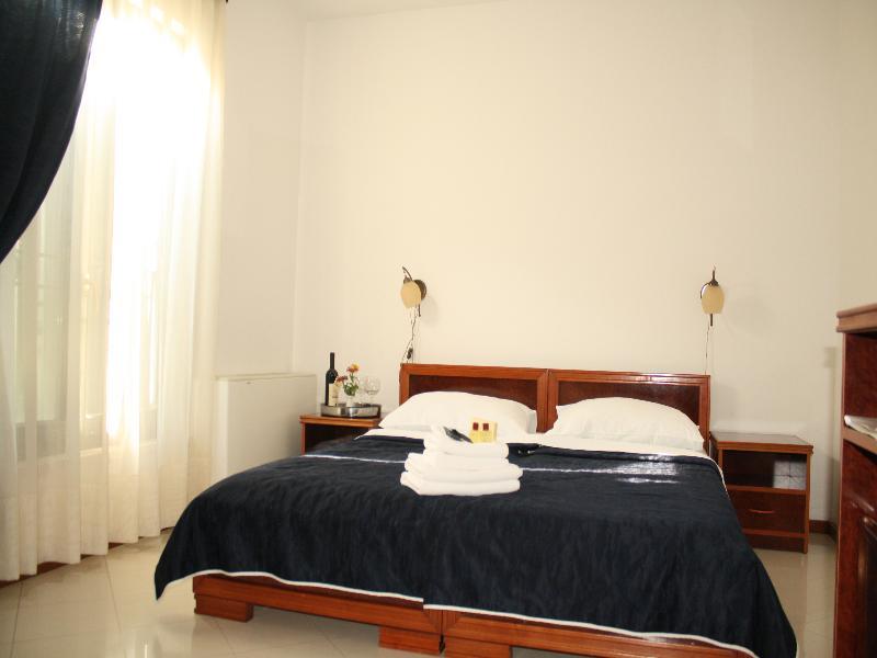 Hotel Danica Petrovac Kültér fotó