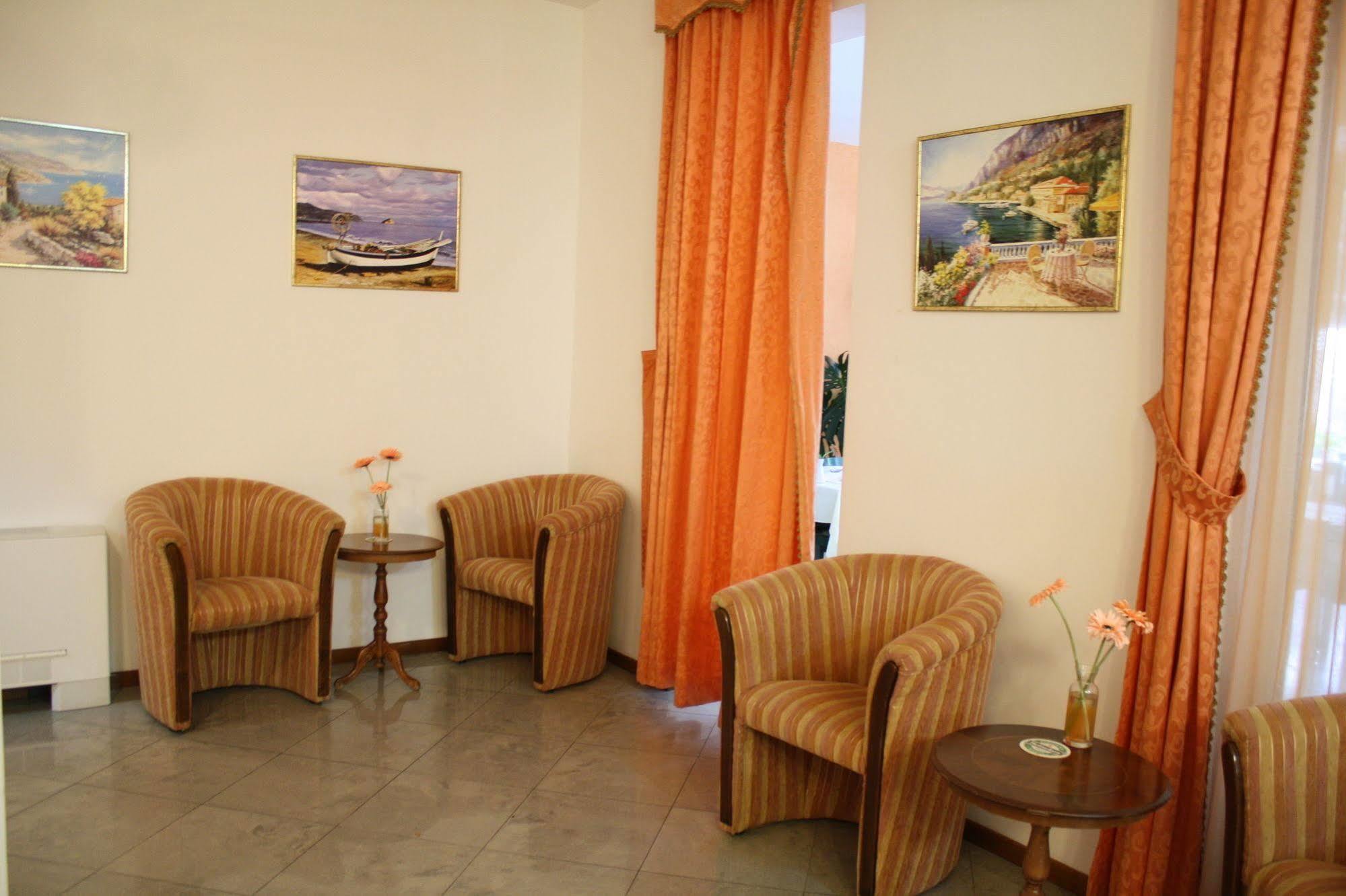 Hotel Danica Petrovac Kültér fotó