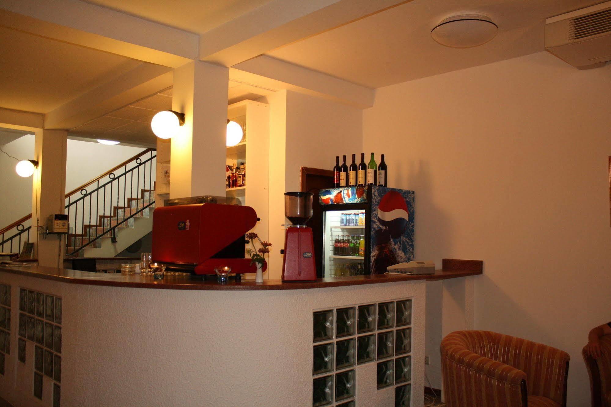 Hotel Danica Petrovac Kültér fotó